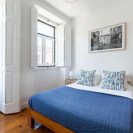 White & Blue Vintage Home In Graca Lisbon Bagian luar foto