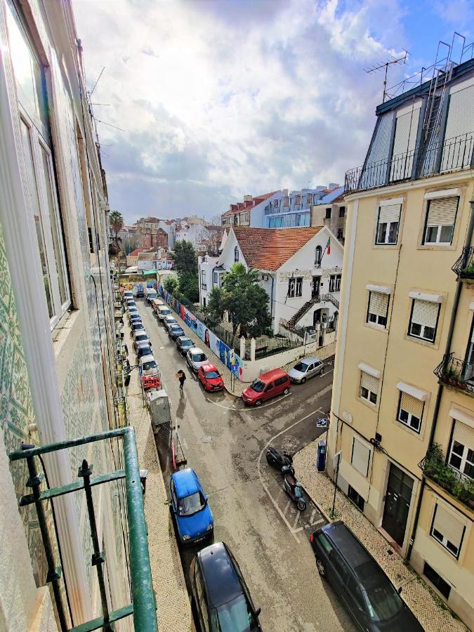 White & Blue Vintage Home In Graca Lisbon Bagian luar foto