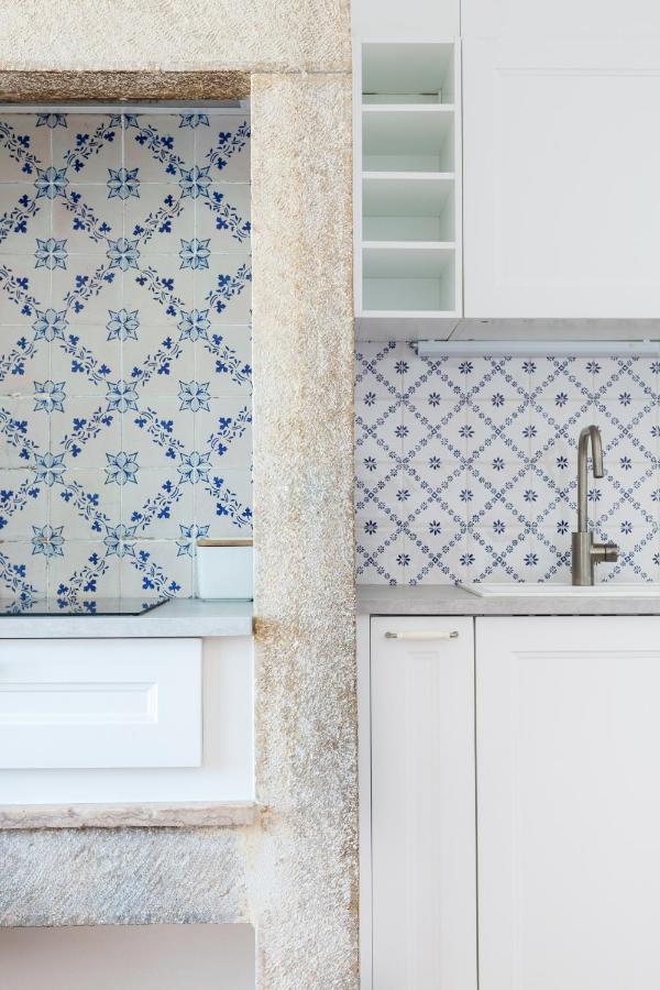 White & Blue Vintage Home In Graca Lisbon Bagian luar foto